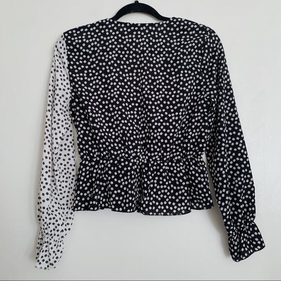 Black and White SHEIN Daisy Print Surplice Peplum Blouse S - Picture 4 of 5